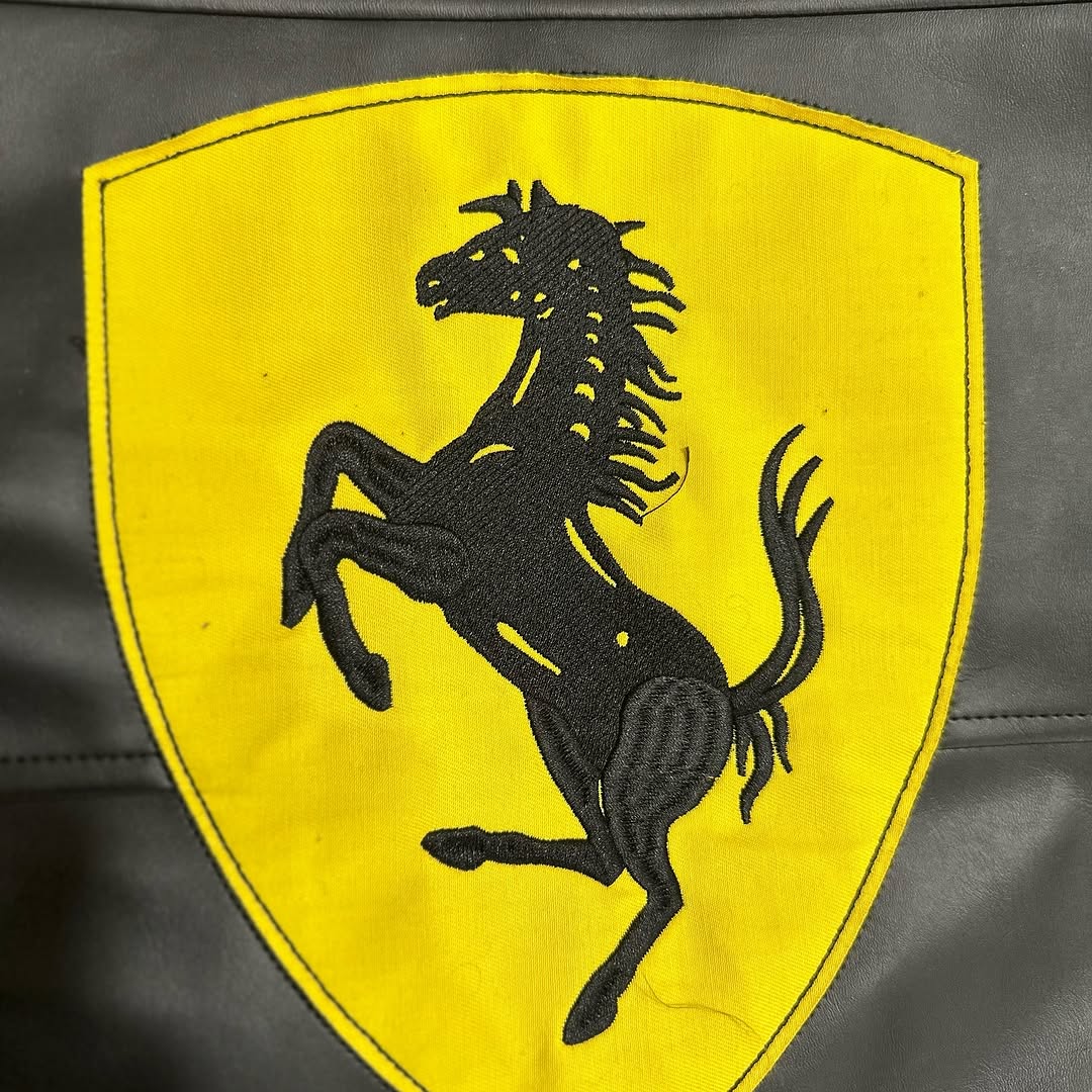 Jaqueta FERRARI F1 Vintage Black - LANÇAMENTO